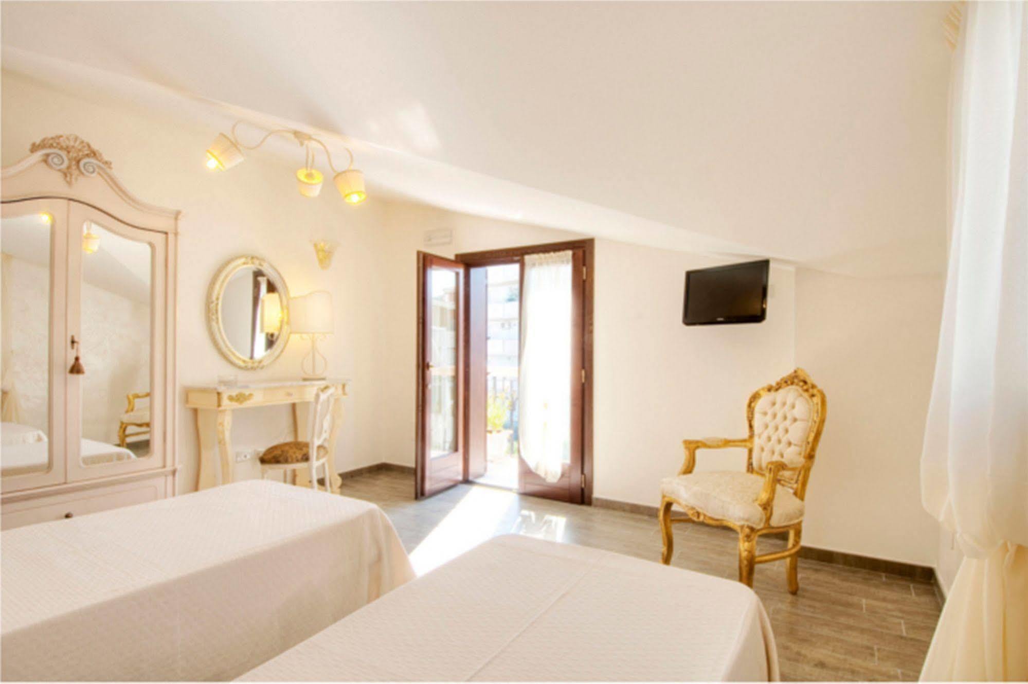 Villa Grace Tombolato Montesilvano Marina エクステリア 写真